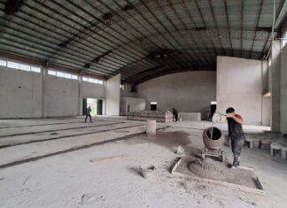 Se reanudaron los trabajos en el SUM de Caseros