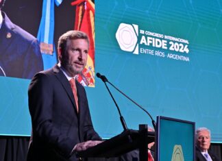 El Gobernador presentó el proyecto de ley para promover la economía del conocimiento con beneficios impositivos y energéticos