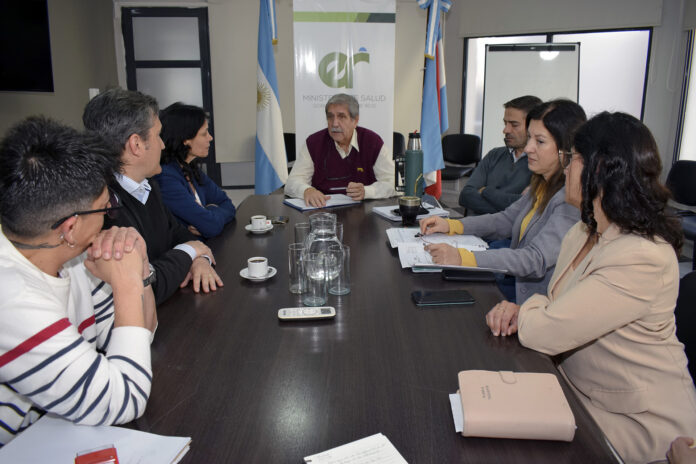 salud - entre ríos trabaja con el instituto privado de pediatría1
