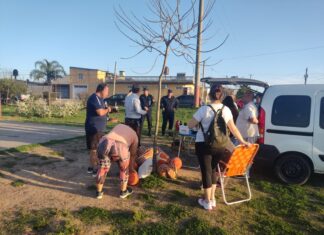 Autoridades municipales y policiales se entrevistan con vecinos