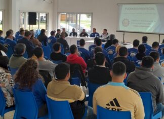 Casi un centenar de dirigentes sindicales de la Carne debatieron en La Histórica