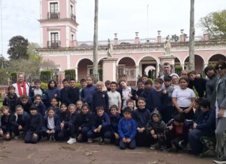 Alumnos de escuelas de Caseros recorrieron el Palacio San José
