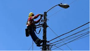 Programan para este viernes un corte de luz de 2 horas