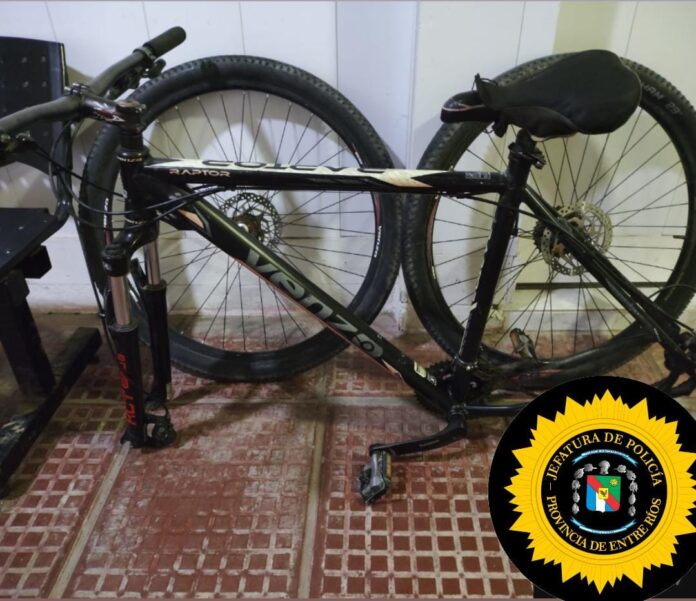 robaron y entregaron una bicicleta