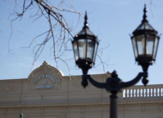 Uader: Humanidades realiza su colación de pregrado y grado