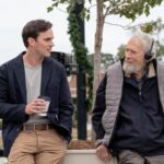 Hoult y Eastwood en el set