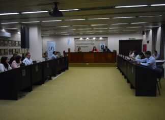 Solicitan la puesta en valor de los sanitarios y espacios públicos