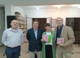 Carla Olivera, ganadora del Premio Fray Mocho Poesía 2022, presentó su libro