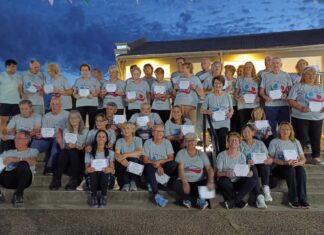 Se realizó el cierre de talleres municipales y la muestra artística Jugando en la tercera edad