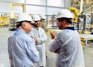 El Intendente recorrió planta local de industria alimenticia
