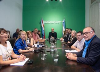 El Gobierno presentó una nueva propuesta a estatales y fecha de pago de aguinaldo