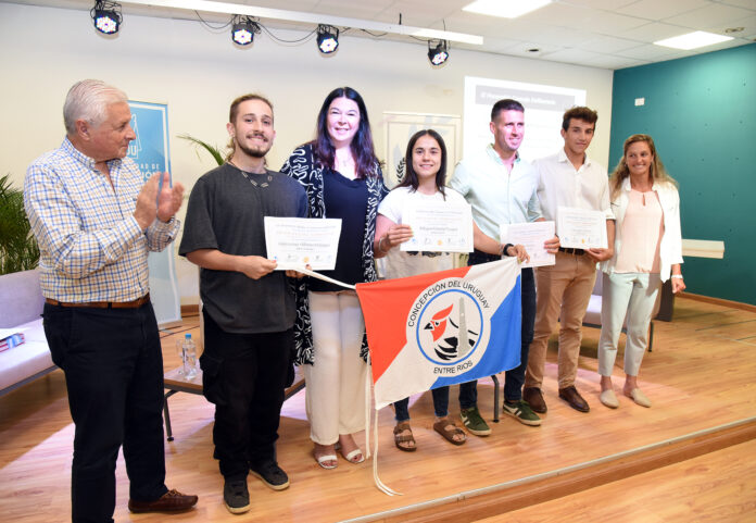 reconocimiento a los uruguayenses sobresalientes1