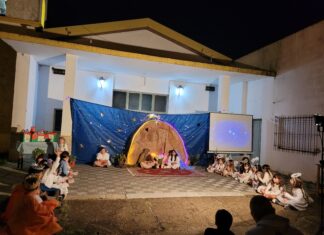 En San Vicente representaron el pesebre viviente e interpretaron villancicos