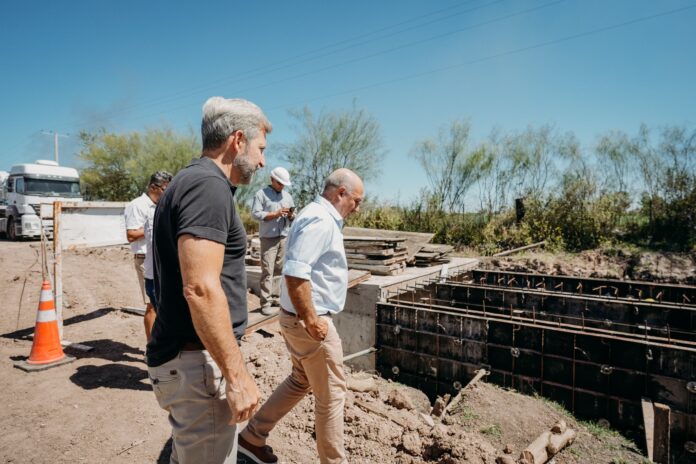 infraestructura - rogelio frigerio recorrió obra pluvial1