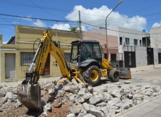 Comenzaron los arreglos luego de detectarse un socavón en Doctora Ratto