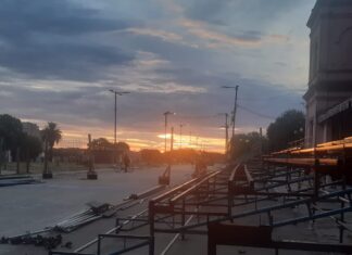 Se comenzó con el armado de las tribunas de cara a los desfiles de comparsas