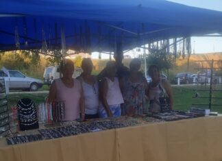 Emprendedores de La Calesita mostraron sus creaciones en el Balneario Itapé