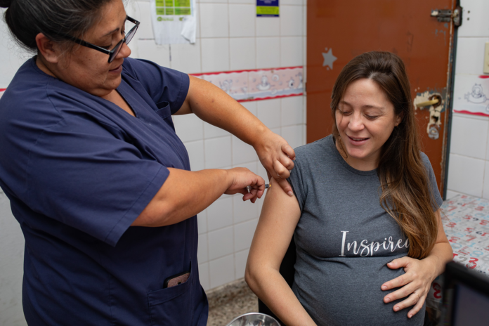 salud - vacunación a embarazadas contra el virus sincicial1