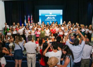Las personas mayores también fueron a la universidad