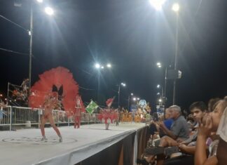 El Carnaval de Concepción del Uruguay prepara su segunda noche