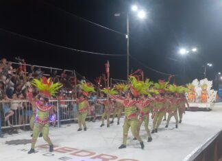 Color, brillo y ritmo en la segunda noche del Carnaval de La Histórica