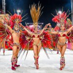 Impresionante octava noche del Carnaval del País