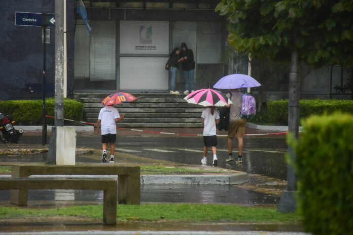 pro - defensa civil - asistieron a ciudades entrerrianas afectadas por el temporal1