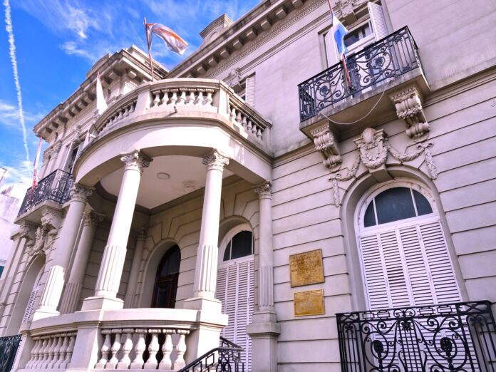 pro - iosper - implementan bancos de prótesis para atender cirugías1