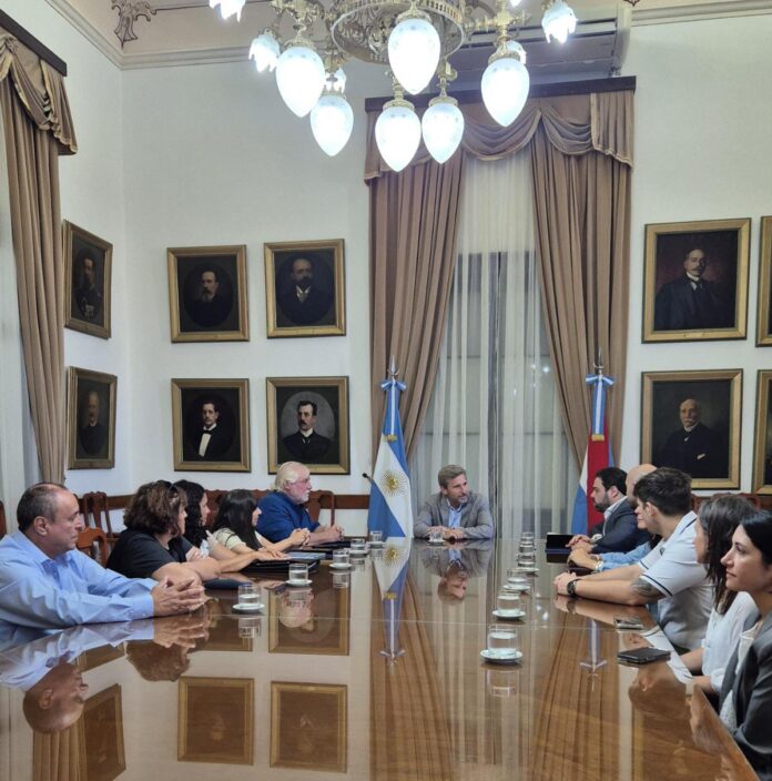 pro - upcn - presentación del proyecto de convenio colectivo de trabajo1