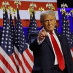 Trump dedo