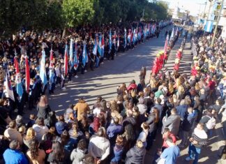 Día de la Bandera: un acto cargado de memoria y compromiso Promesa de lealtad a la bandera en manos de ex combatientes