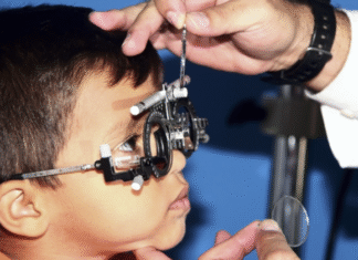 Entrega gratuita de anteojos para niñas y niños en Concepción del Uruguay