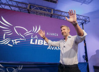 Frigerio celebró el triunfo de La Libertad Avanza pero advirtió: “Esto no es un cheque en blanco”
