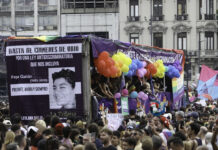 La Marcha del Orgullo 2025 se moviliza contra los DNU que restringen derechos de las personas trans