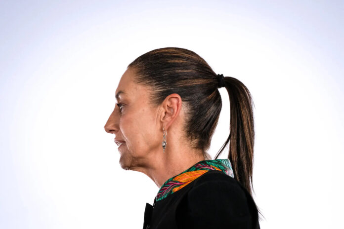 06int-mexico-women-lkbm-superJumbo_jpg