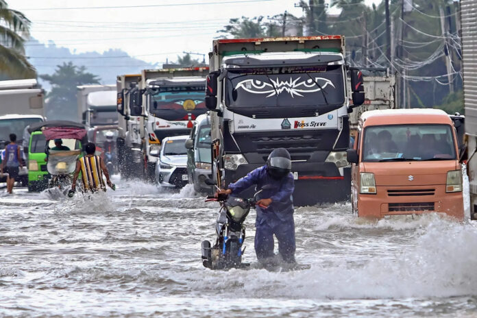 09int-philippines-typhoon-lkph-superJumbo_jpg