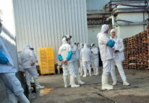 Trabajadores de Granja Tres Arroyos inician paro total en Concepción del Uruguay por impago de salarios