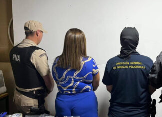 Detienen a una mujer y secuestran cocaína fraccionada en operativo contra el narcomenudeo en Concepción del Uruguay