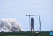 China avanza en su programa para llevar astronautas a la Luna en 2030