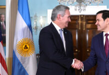 El precio del rescate financiero: Argentina asume compromisos comerciales en acuerdo con EE.UU.