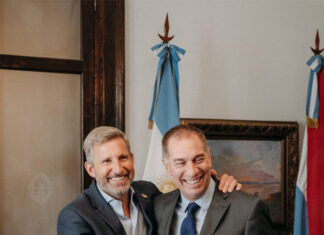 Santilli debutó como ministro del Interior con una visita a Entre Ríos y críticas a Kicillof