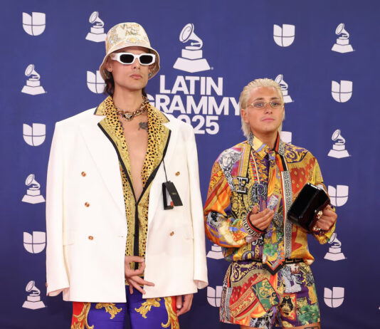 Ca7riel y Paco Amoroso hicieron historia con cinco Latin Grammy por su EP «Papota»