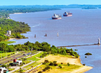 Puerto de Concepción del Uruguay operó con tres buques ultramarinos en intensa quincena