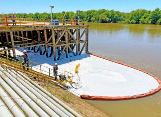 El Puerto e YPF realizaron un simulacro conjunto para la contención de derrames en el río
