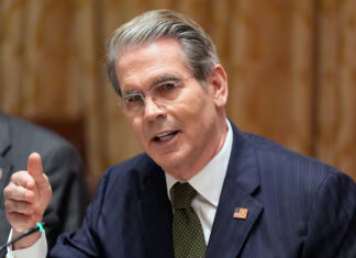 Bessent confirmó que Argentina usó parte del swap y dijo que EE.UU. obtuvo «ganancias»