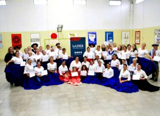 UADER entregó certificados a 57 participantes del Taller de Danzas Folklóricas Argentinas