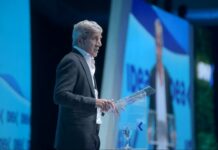 ¿VUELTA A LOS MERCADOS? Caputo consiguió solo US$910 millones y tuvo que pagar 9,25% de tasa