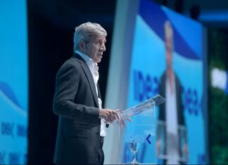 ¿VUELTA A LOS MERCADOS? Caputo consiguió solo US$910 millones y tuvo que pagar 9,25% de tasa