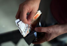 Milei decretó el nuevo salario mínimo hasta agosto de 2026 que no cubre la canasta básica