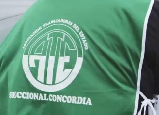Organizaciones marcharon en Concordia y reclamaron la reincorporación de cien despedidos municipales